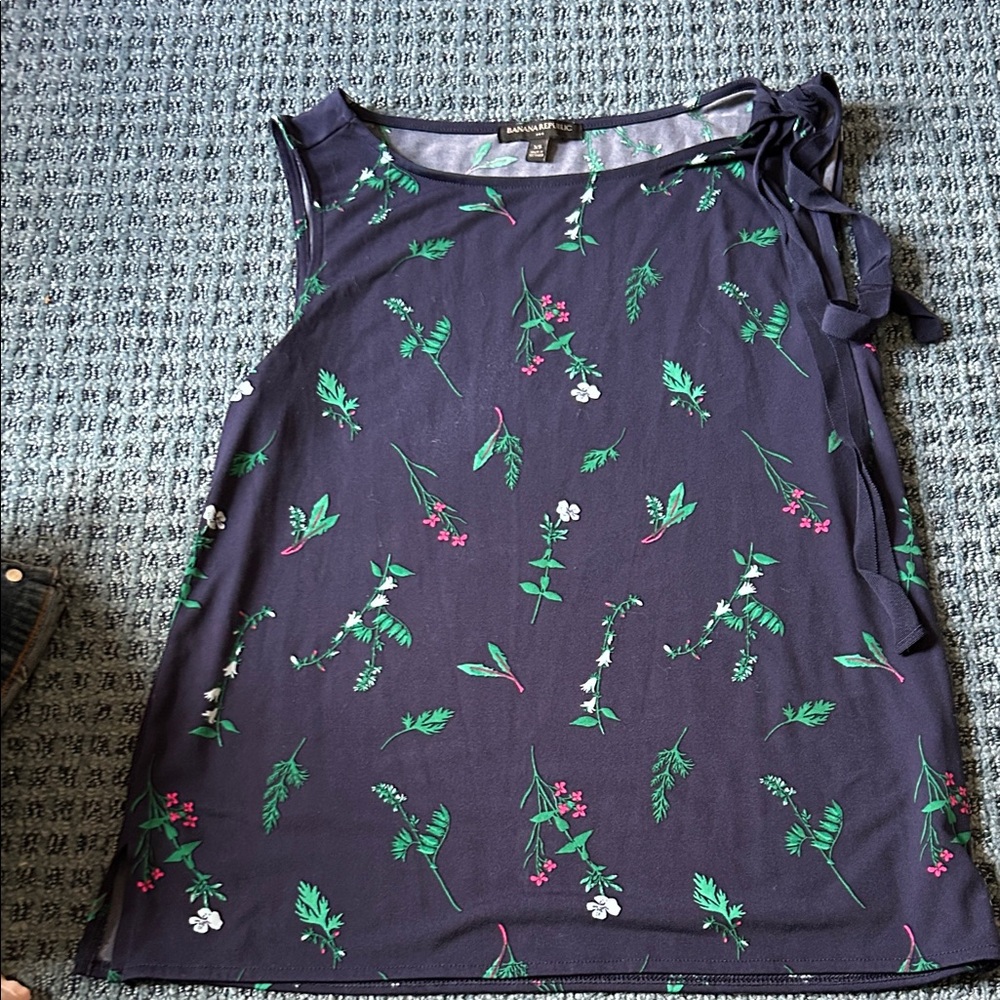Banana Republic Navy Floral Blouse
